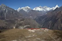 Mountain Lodges of Nepal - Kongde فنادق في 