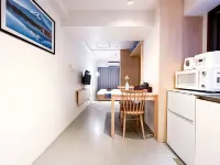 Nestay apartment Tokyo Shinjuku Отели рядом с достопримечательностью «Спа-комплекс Ruby Palace»