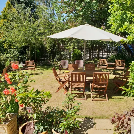 Victoria Park Lodge Отели рядом с достопримечательностью «Бизнес-парк Stoneleigh Park»