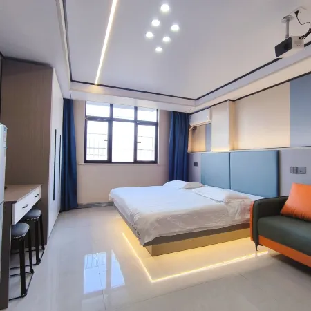 Hengdian Chunai Smart Apartment (Mingqing Gongyuan Branch)