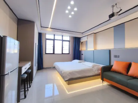 Hengdian Chunai Smart Apartment (Mingqing Gongyuan Branch)
