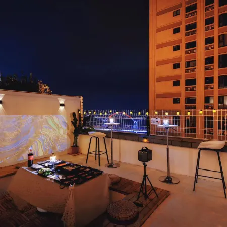 UTHHOME Youth Hostel (Chongqing Jiefangbei Hongyadong)