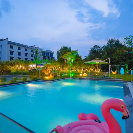 Jiuhua Mountain Lianxili Homestay (Jiuhua Mountain Scenic Area Tourist Service Center)