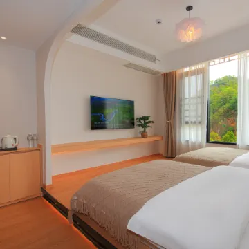 Yubo Xiaoqikong Xishe Yushanyuan