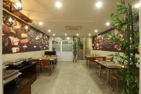 Airport Hotel The Volga