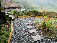 Scarecrow Garden Inn