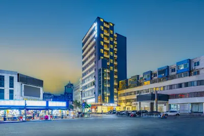 Ease Hotel · Fun (Yichang Yiling Creek Tower) Hotel di Yichang