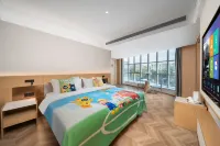 Yining Binjiang Peninsula Hotel (Liuxing Street Scenic Area airport）)