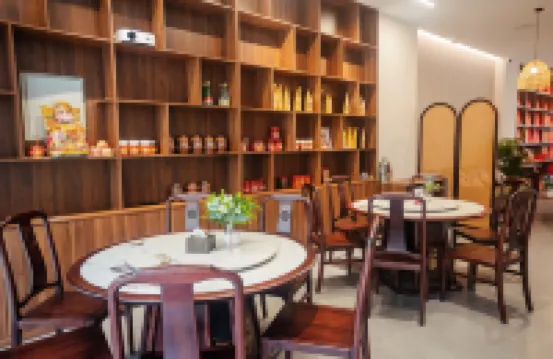 Qianshan  Homestay(Nanyue  Daimiao  store)