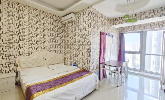 77 Concept Theme Hotel (Zhengzhou University Metro Station)