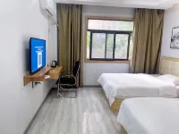 Ezhou Huaxin Hotel (Gedian South Station Branch)