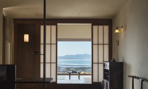 Yueji Lancuo Guesthouse