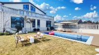 Lanting Shiguang Villa Sea View Resort Homestay - สระว่ายน้ำส่วนตัว