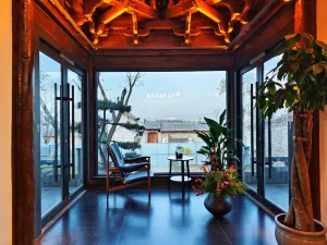 十三月溫泉民宿（忻州古城店）