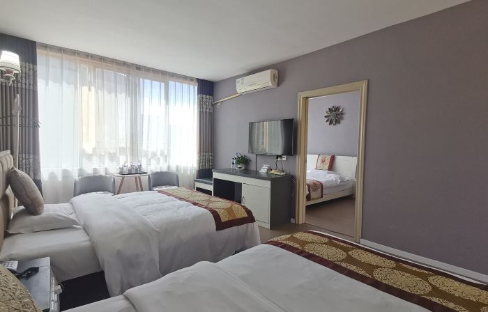 Shehong Hexie Business Hotel