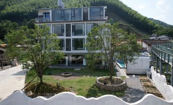 XIMO FAMILY HOMESTAY