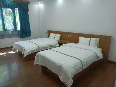 Dingri Sunshine Hotel Hotels near Xueda Village
