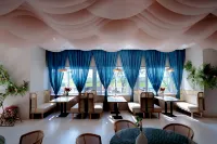 Lunar Star Retreat Hotels in Tieli