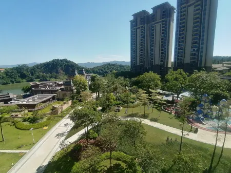 Boyue Apartment (Qingyuan Fogang Xilegu Wenquan Water World) Отели рядом с достопримечательностью «Tangtang Village, Gucun, Guangdong»
