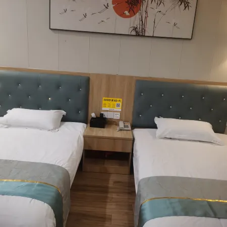 Ningling Spring and Autumn She Theme Hotel