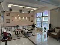 Manzhouli Guoshun Hotel (Pedestrian Street)