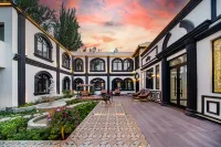 Qingfeng Zhi Yao Homestay (Liuxing Street) Hotel di Yining
