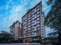 Xishuangbanna Jinghong Huachen Yuexi Holiday Hotel (Mengle Grand Buddha Temple Branch)