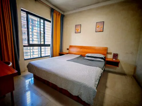 Youyi Theme Apartment (Quanzhou Dongche Station)