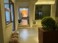 Huaniansu Homestay (Wansui Mountain Song Dynasty Martial Arts City)