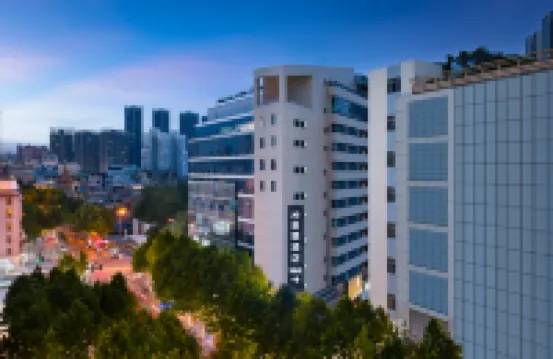 菲想酒店（武漢江漢路步行街六渡橋地鐵站店）