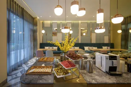 Orange Hotel (Guangzhou Zengcheng Wanda Plaza) Отели рядом с достопримечательностью «Huashang College of Guangdong University of Business Studies»