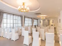 Le Thatluang d'or Boutique Hotel Hotels near Pha That Luang