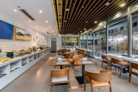 Apex & Hotel (Shenzhen Hi-tech Park) Отели рядом с достопримечательностью «Shenzhen University Stadium»