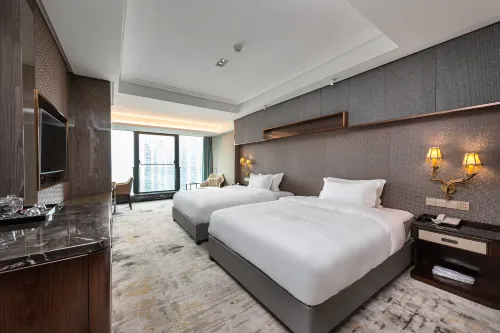 Hill Hotel (Chongqing Jiefangbei Hongyadong Branch)