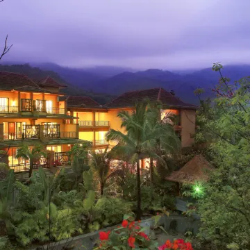 Baoting Rainforest Fairyland Resort & Spa Qixian Mount