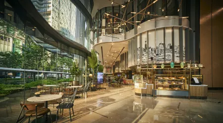 EQ Kuala Lumpur Отели рядом с достопримечательностью «Экваториал Плаза»