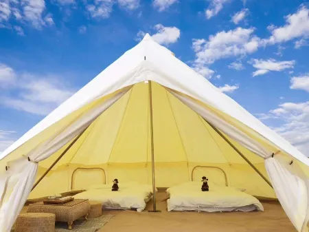Moon tribe camping base Отели рядом с достопримечательностью «Dunhuang Ancient City»