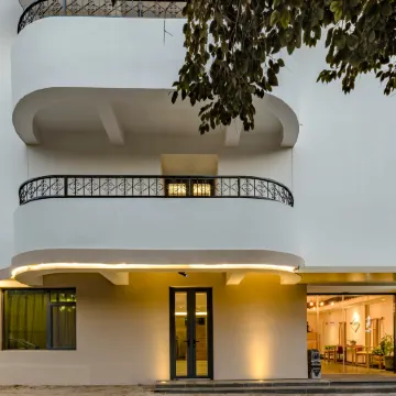 Jinan Yuanshe Wangquan Homestay (Heihuquan Daming Lake Branch) Отели рядом с достопримечательностью «Источник Heihu»