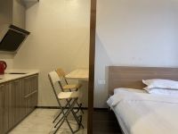 广州铂格主题公寓 - 欧式大床房