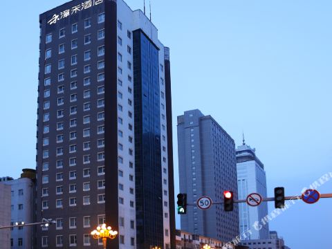 Zhanghe Hotel(Taiyuan Liuxiang Bell Tower Street Store)