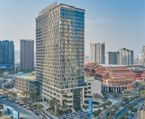 MiniMax Hotel Shishi - موقف سيارات