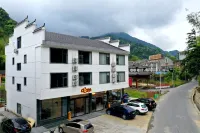 Xipan shanyuan Hotels near Sanqing Mountain Jinsha Cableway
