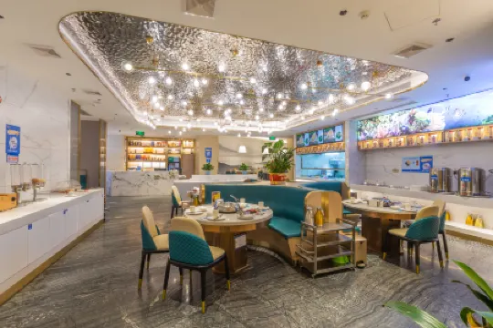 Pengke Boutique Hotel (Shenzhen Science Park Coast City) Отели рядом с достопримечательностью «Coast City»