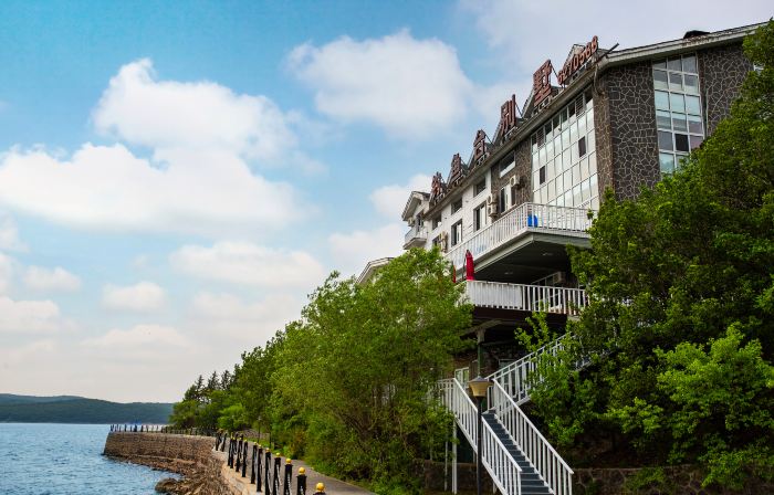 Diaoyutai villa in Jingpo Lake