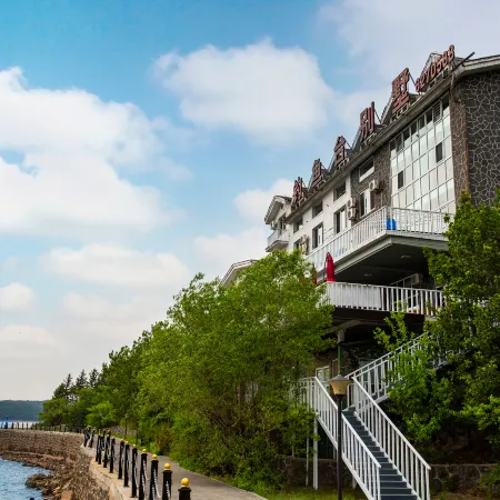 Diaoyutai villa in Jingpo Lake