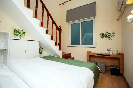 Yu Zhan Nan Cheng Old Dream Hotel(Shanghai Fengxian South Bridge Store) Отели рядом с достопримечательностью «Shanghai Second Polytechnic University Nanyang Teaching Department»