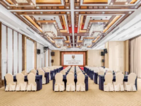 Lyhn International Hotel Chengdu Taikoo Li Hotels in Chengdu