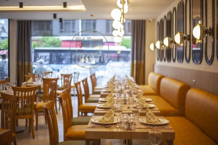 Old Town Point Hotel Spa Отели рядом с достопримечательностью «Музей игрушек Анталии»