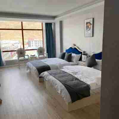 Saga Champions Boutique Hotel Rooms