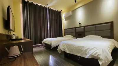 Dongxing Chengfeng Hotel